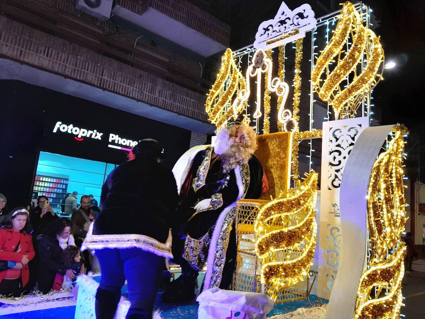 Los Reyes Magos despiden la Navidad y dan paso al Carnaval