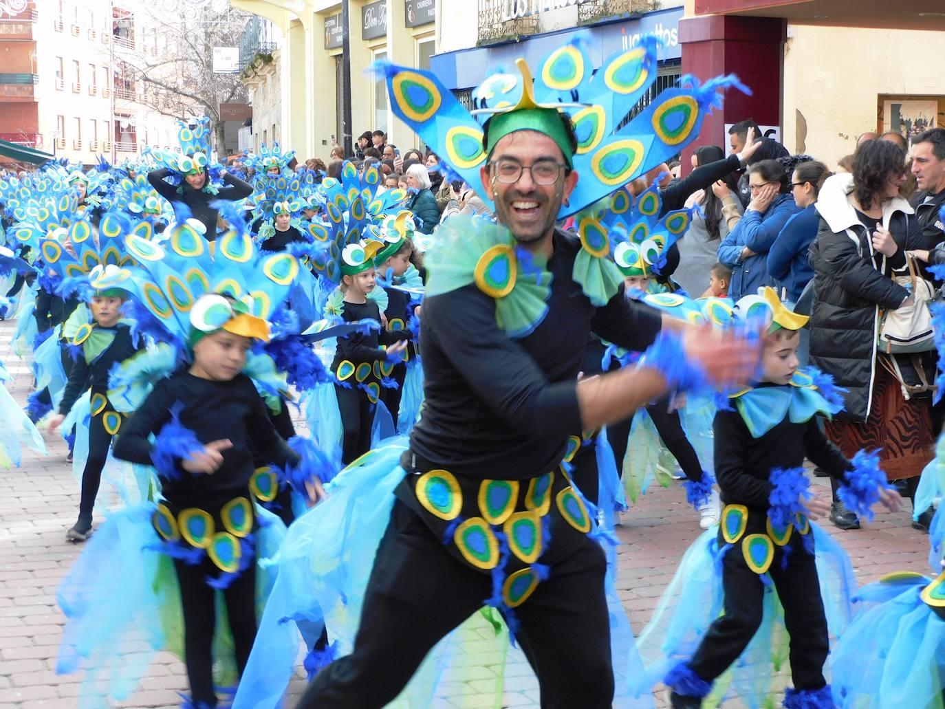 Los colegios abren el desfile juvenil aplazado el viernes de Carnaval