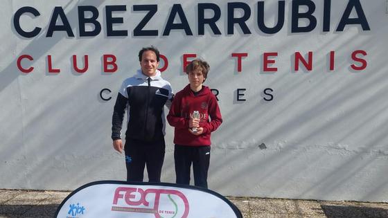 Daniel Galán, campeón de la fase provincial de los Judex Promocional de tenis