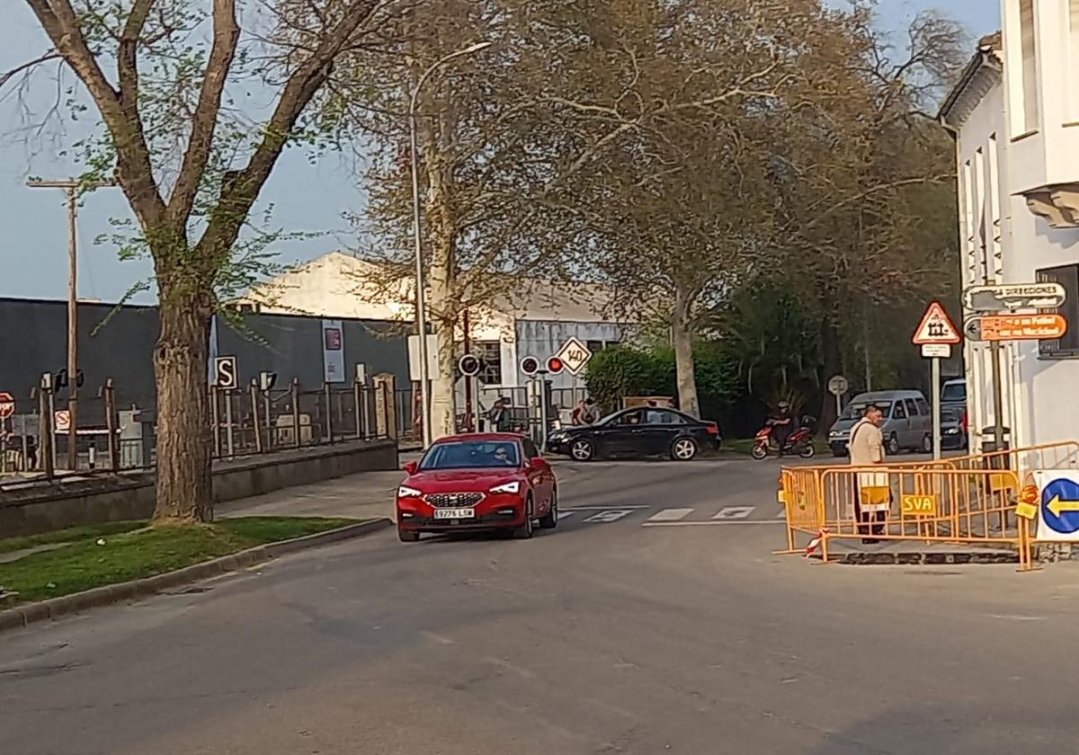 Entorno del paso a nivel de Pablo Luengo, la zona que se verá afectada por las obras