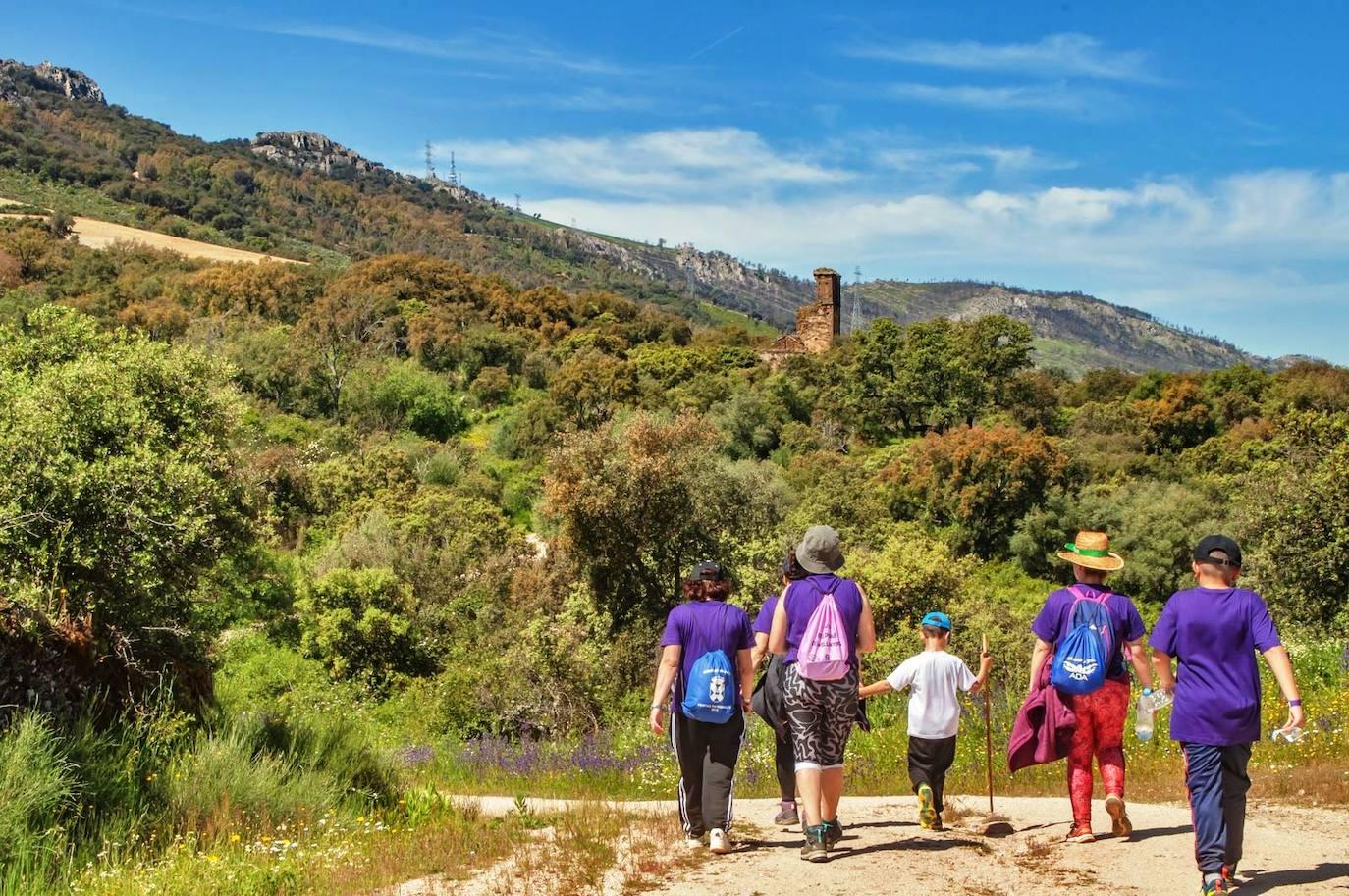 La Ruta Violeta une Higuera de Albalat con Casas de Miravete