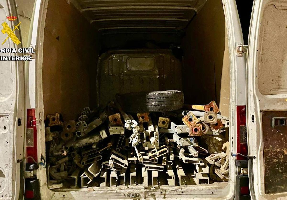 Cinco detenidos por robar material de las obras del tren de altas prestaciones cerca de Toril