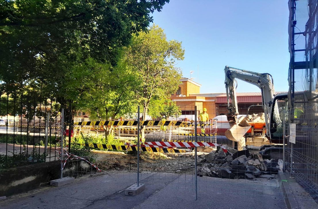 Las obras del tren eliminan la plaza de las cigüeñas