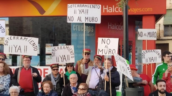 Navalmoral no se somete: el ministro Óscar Puente debe recibir y escuchar