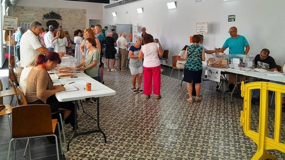 El PP gana las elecciones en Navalmoral con 2.510 votos, frente a los 1.495 del PSOE