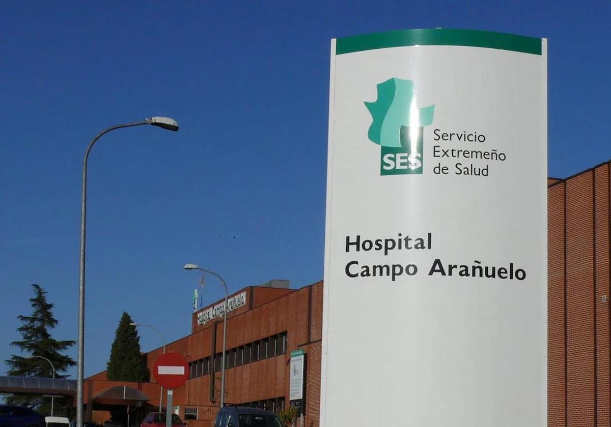 Dos heridos en el choque de un coche y un tractor en Rosalejo