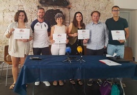 Los ganadores con el concejal de Sanidad, Jesús Amor