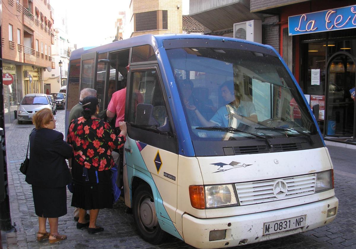 Unidas por Navalmoral critica el retraso en la puesta en marcha del bus urbano