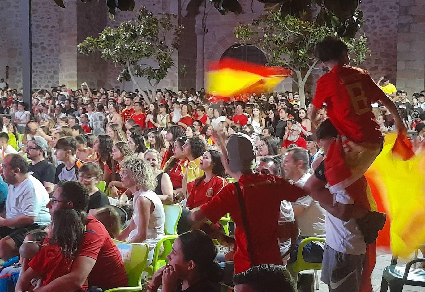 La afición futbolística vibra con el triunfo en la Eurocopa