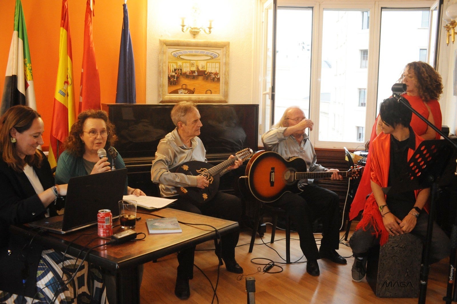 Música sefardí en el hogar de Gran Vía