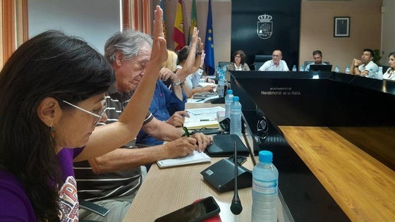 Unidas por Navalmoral lamenta los modos de proceder instaurados en la política local