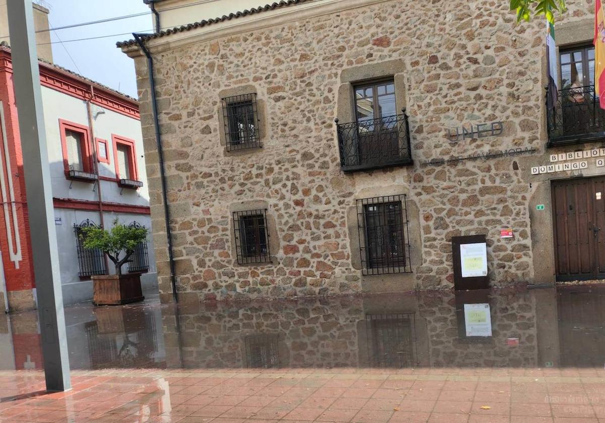 Una tromba de agua provoca las habituales inundaciones