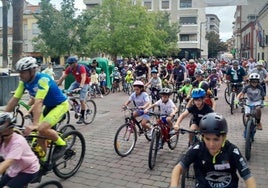 Multitudinario y muy animado Día de la Bicicleta
