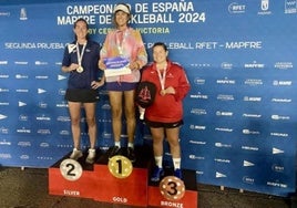 María Jesús Fernández en el segundo cajón del podio