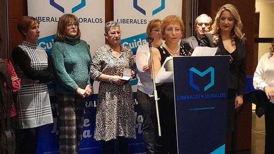 Noviembre es mes de premios, Invisibles y Ciudad de Navalmoral