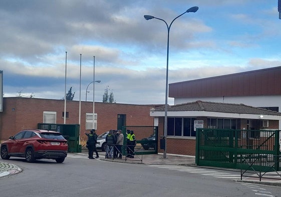 Presencia policial en las instalaciones de Cetarsa