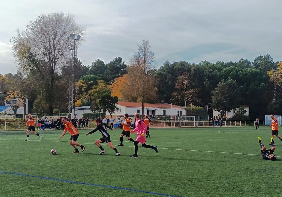 El Jaraíz lidera la liga de veteranos con pleno de victorias tras cinco jornadas