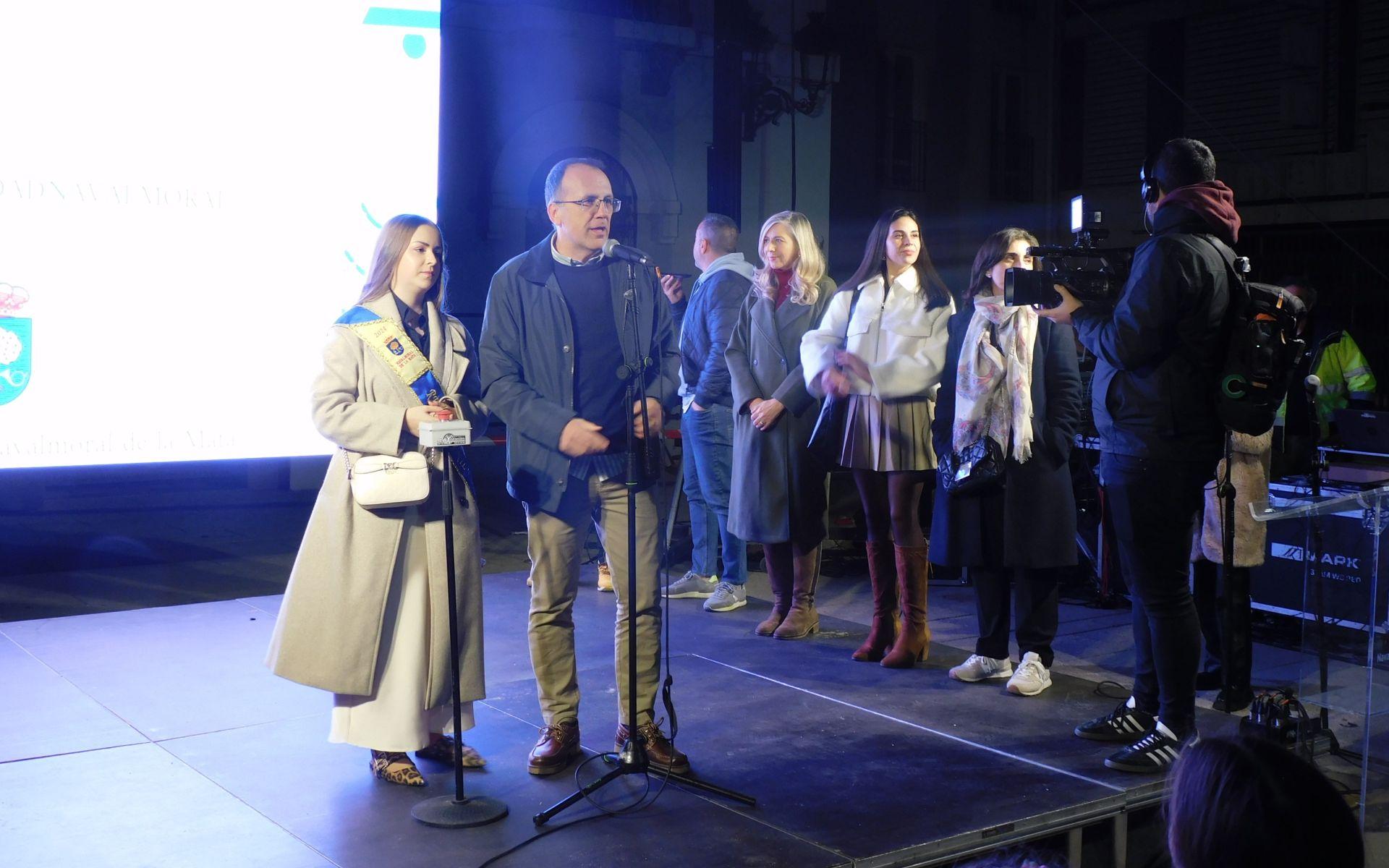 El encendido de la iluminación abre la programación navideña