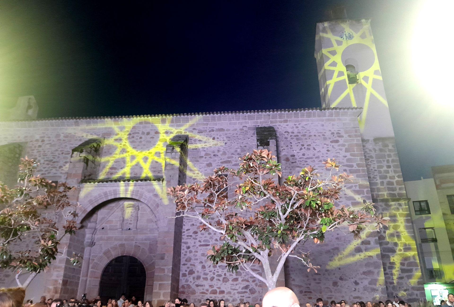 El encendido de la iluminación abre la programación navideña