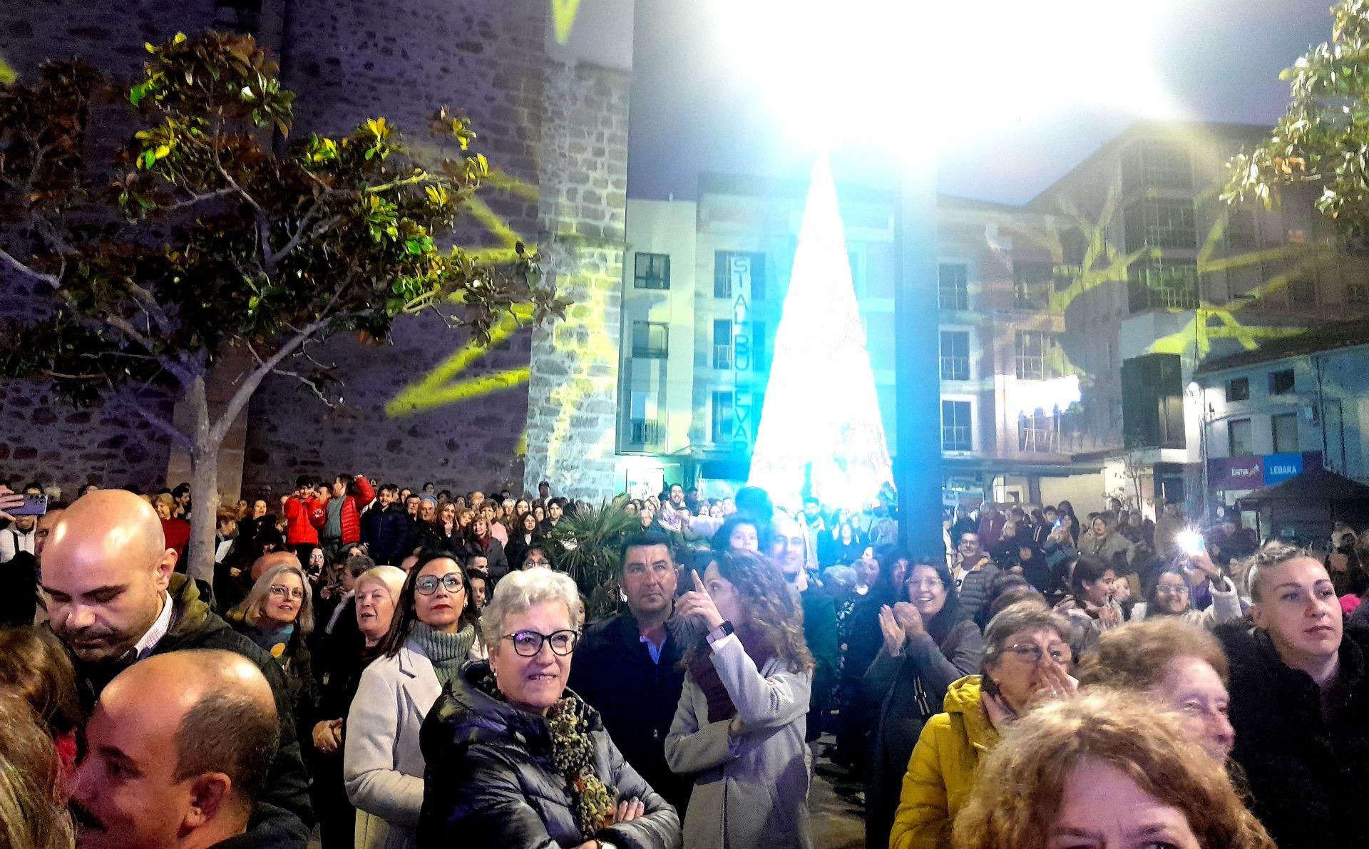 El encendido de la iluminación abre la programación navideña