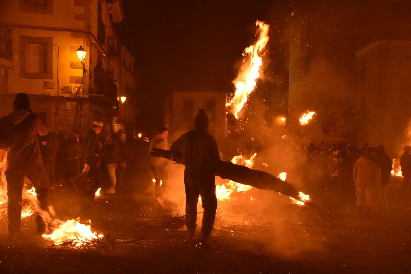 Miles de visitantes respaldan el estreno del Interés Turístico Nacional de Los Escobazos