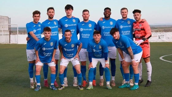 Un buen Talayuela se queda a las puertas de ganar en Sierra de Fuentes, 2-2