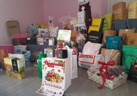 Regalos que componen la cesta