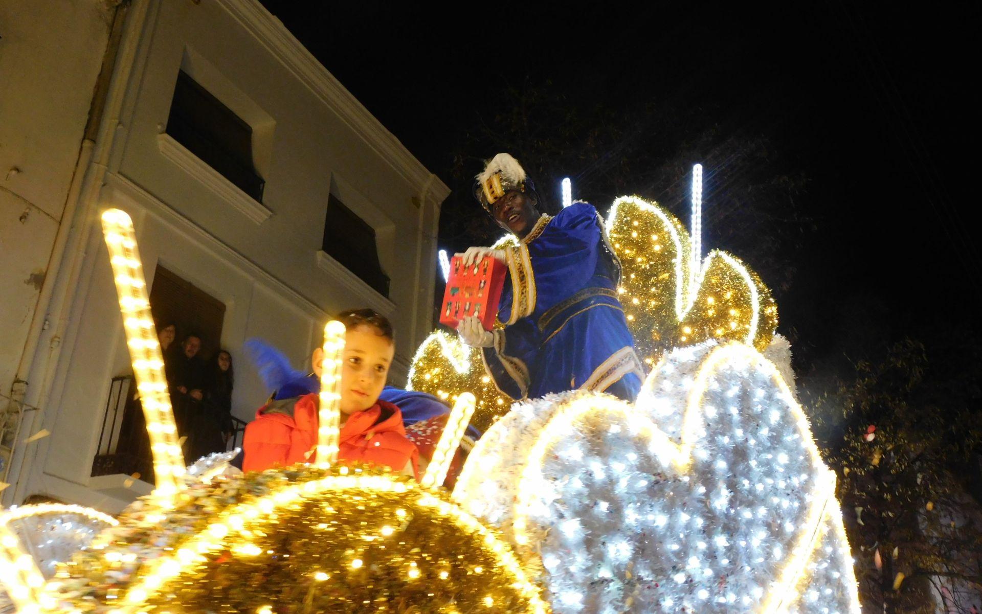Los Reyes Magos adelantan un día la tradicional cabalgata