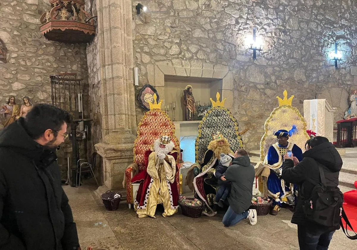 La presencia de los Reyes Magos en San Andrés despide la programación navideña