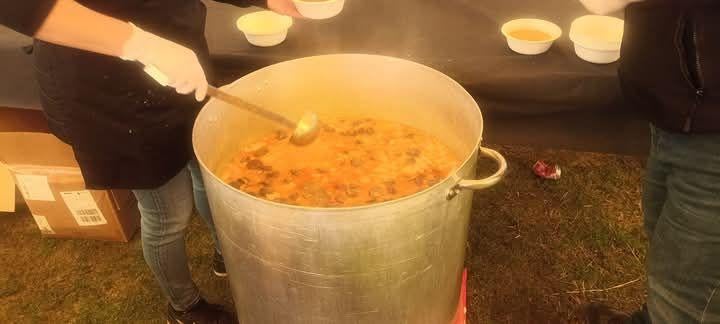 Gran ambiente en Toril en las carreras de caballos de San Blas