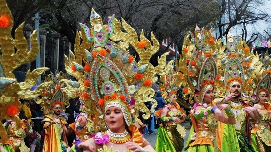 El desfile venció a las bajas temperaturas