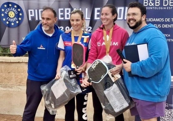 Las hermanas Fernández brillan en el II Open Costa del Sol de Pickleball