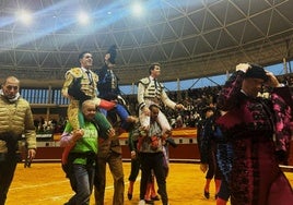Los tres toreros salieron a hombres del multiusos