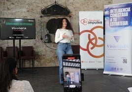 María Isabel Ramos, creadora de la consultoría empresarial 'VisionarIA'