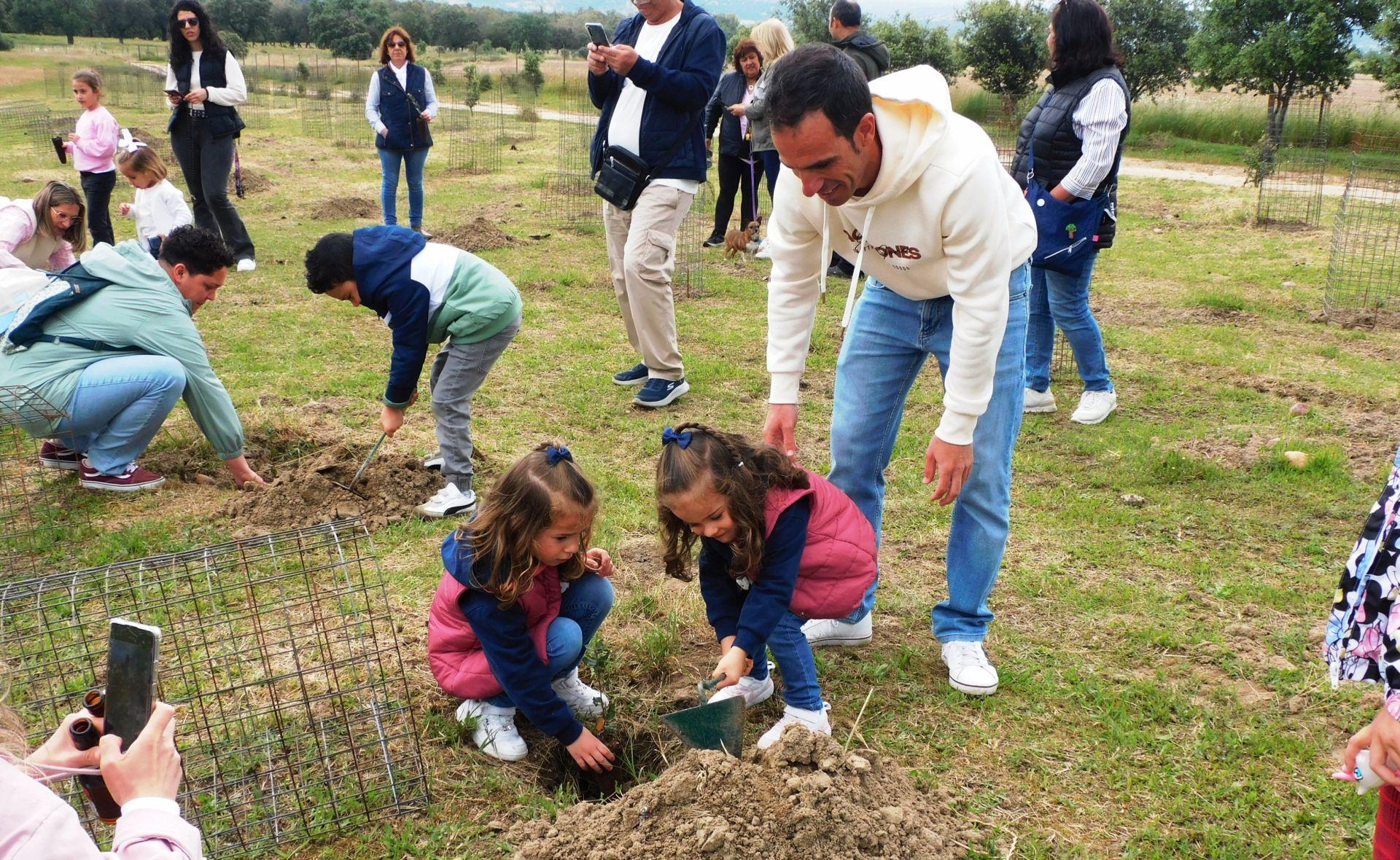 Majadas conmemora los 25 años de la Fiesta de la Encina