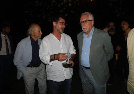 Antonio Luis Galán gana el XIX Premio 'Encina de plata'