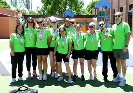 Representantes del Club Natación Moralo en Don Benito