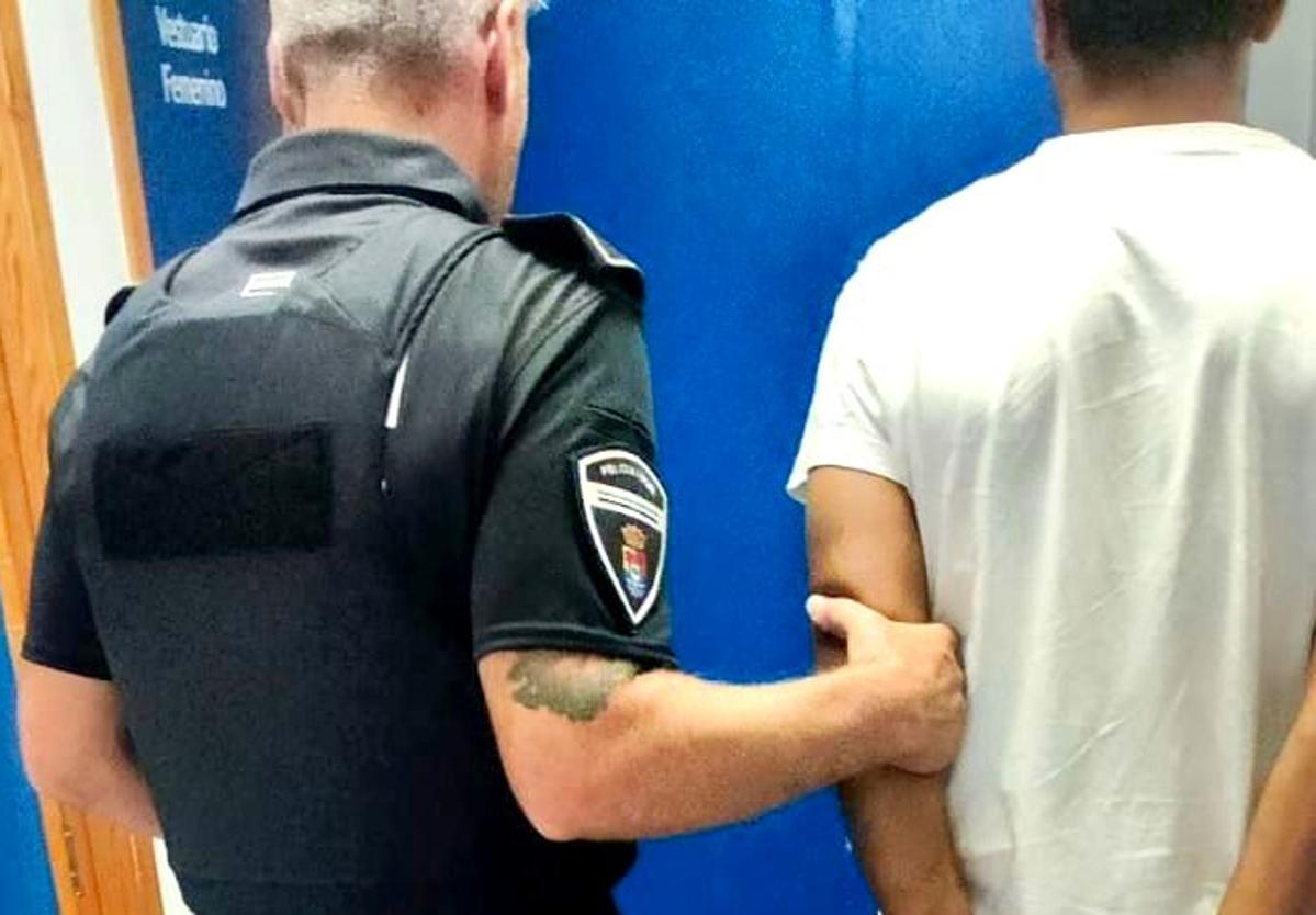 Detenido en las dependencias policiales