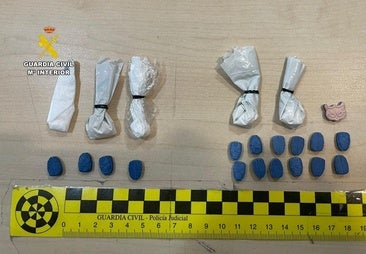 La Guardia Civil detiene a dos individuos por tráfico de drogas en Peraleda