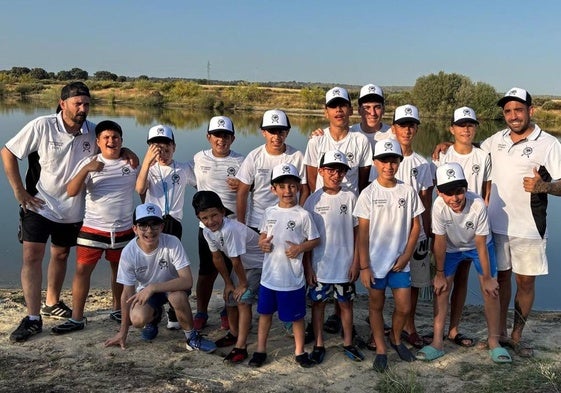Buena acogida del primer campamento de pesca