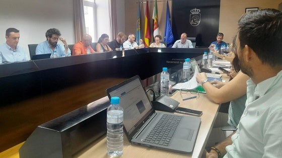 La oposición y Vox tumban los nuevos nombres de calles