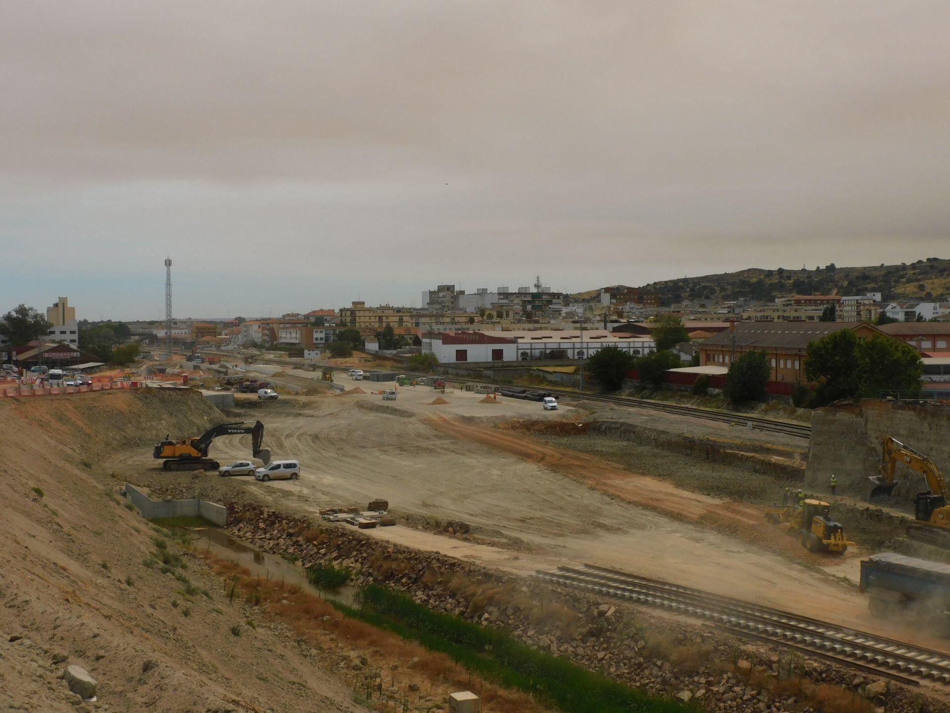 El viejo puente de la Nacional V a la espera de ser derribado
