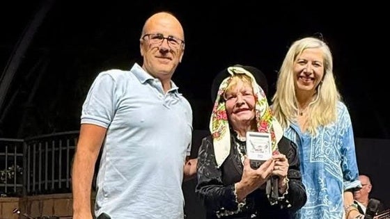 Reconocimiento a Angelines Sánchez en el Festival de los Pueblos del Mundo