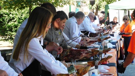 Vuelve el Encuentro Solidario de Cortadores de Jamón