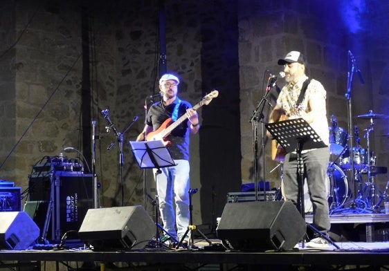 El grupo Febrero 16 en la actuación de las pasadas fiestas