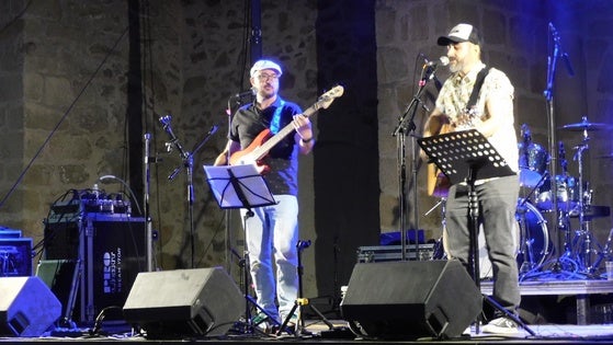 Las fiestas de las Angustias llevarán música a la plaza de España