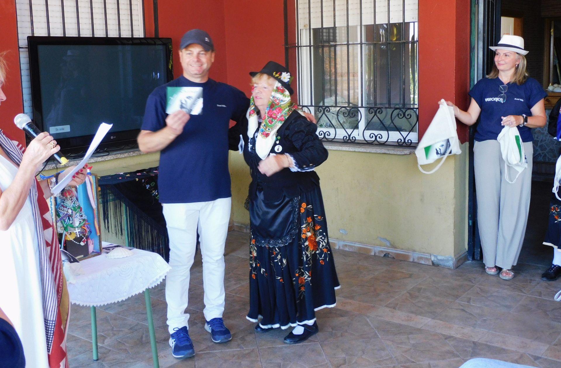 El Encinar, embajadores del folklore por el mundo