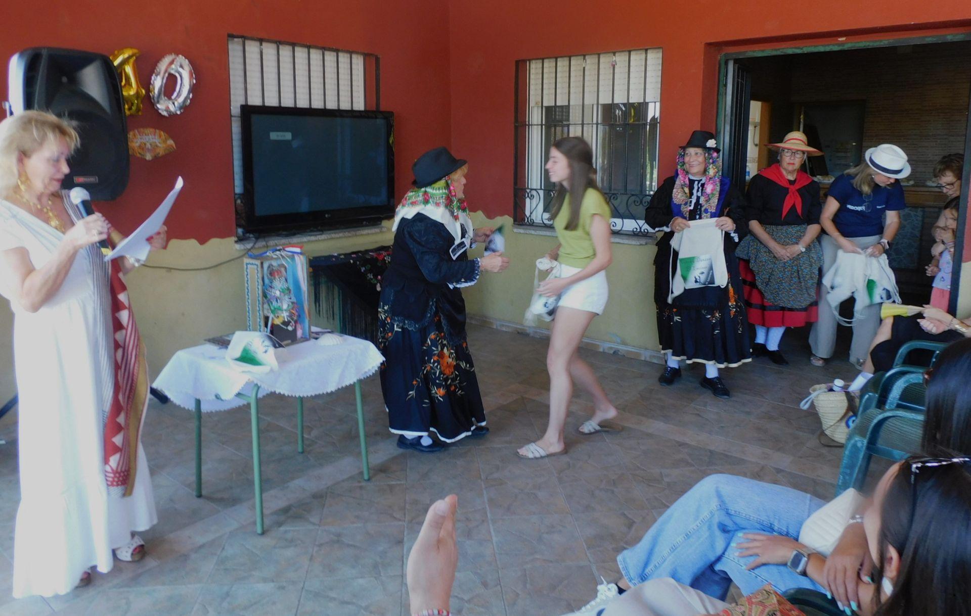 El Encinar, embajadores del folklore por el mundo