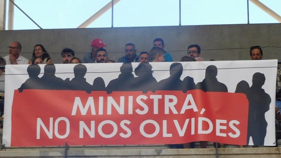 Ministra, no nos olvides