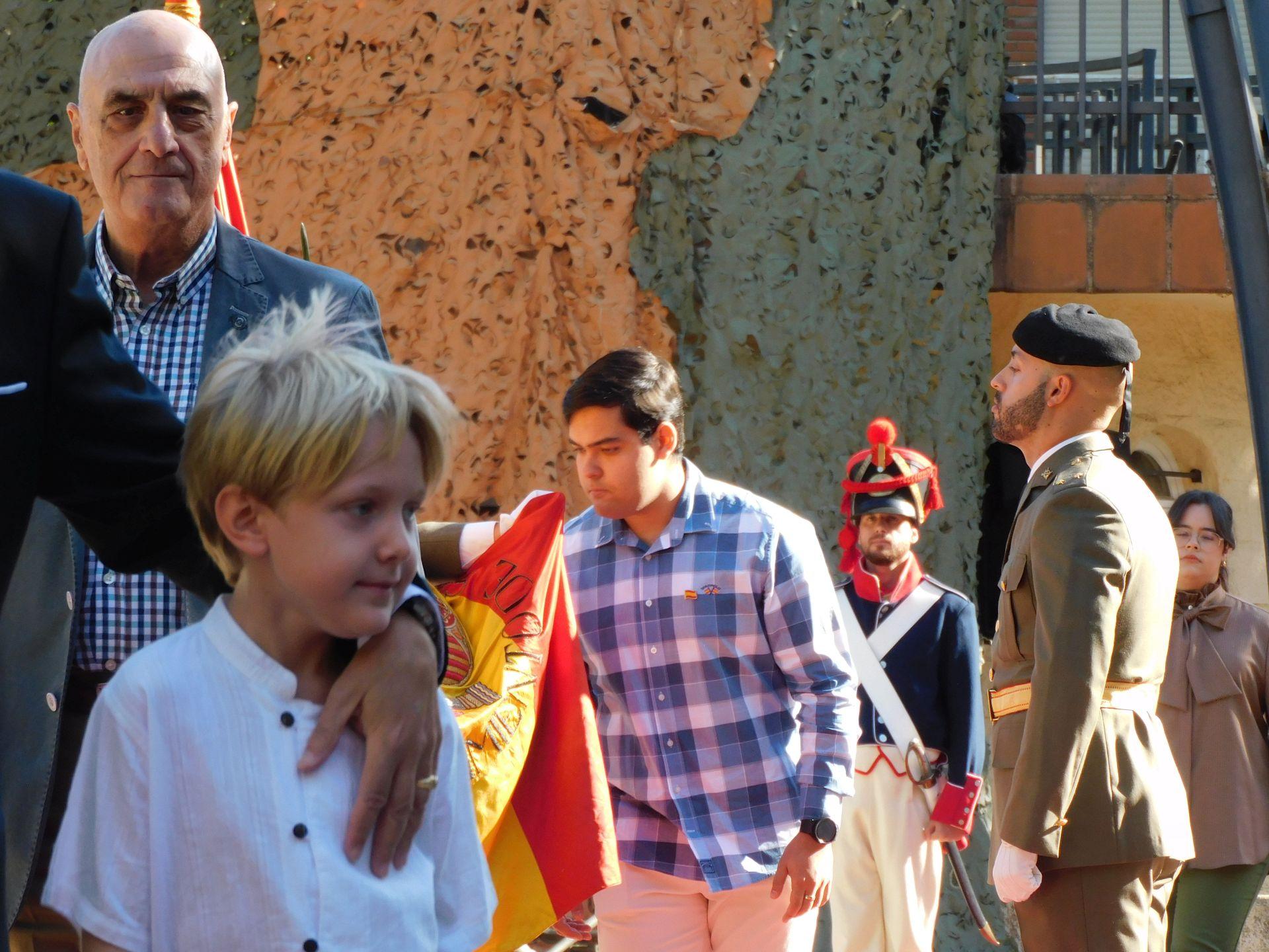 Unos 200 &#039;jurandos&#039; protagonizan una emotiva jura de bandera para personal civil